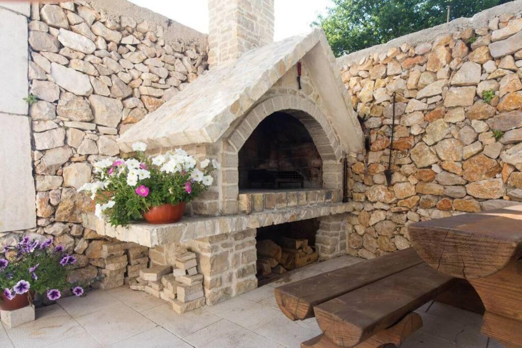 Stone House Iva Villa Кралевица Екстериор снимка